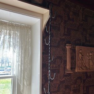 Longaberger basket wrought iron display holder with 10 baskets.